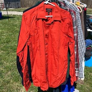 Men’s APT. 9 dress shirt.